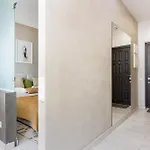 Razor With Terrace, Kamanina Odessa