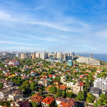 Razor With Terrace, Kamanina Appartement Odessa