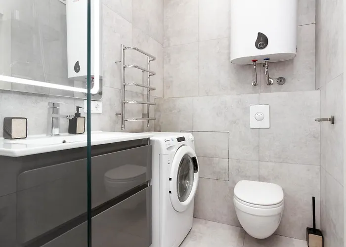 Razor With Terrace, Kamanina Odessa