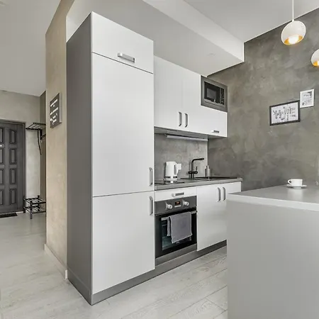 Apartment Razor With Terrace, Kamanina Odesa